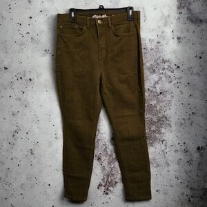 Eddie Bauer Slim fit Olive Jeans sz 12 fits like a 10